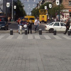 Pilomat 275/P-600A at the Cathedral square of Vilnius, Lithuania