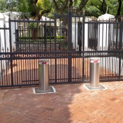 Pilomat 275/P-800A at the entrance of a company in South Africa