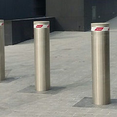 photo of semiautomatic bollards installed in a radio and TV station to protect against possible intrusion