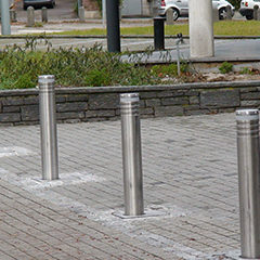 picture of automatic bollards installed to safeguard the safety of a pedestrian area